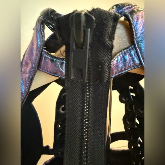 Club Exx Rude Awakening Purple Blue Lace-Up Crop Top - Picture 9 of 10